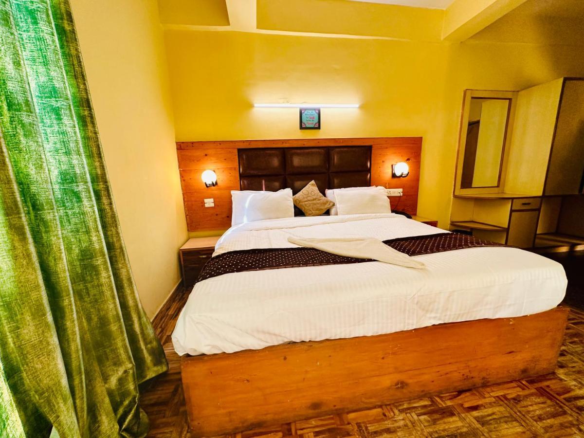 Hotel Grand Kalinga - Near Volvo Bus Stand Manali Exteriör bild