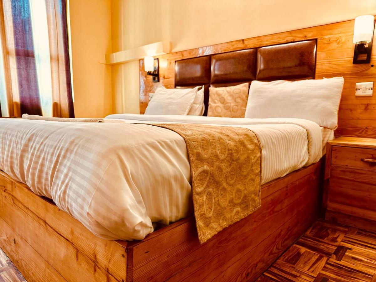 Hotel Grand Kalinga - Near Volvo Bus Stand Manali Exteriör bild