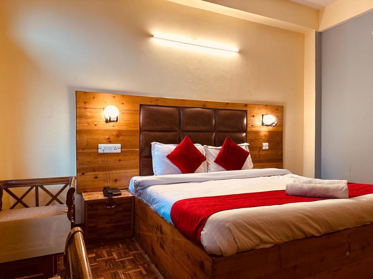 Hotel Grand Kalinga - Near Volvo Bus Stand Manali Exteriör bild