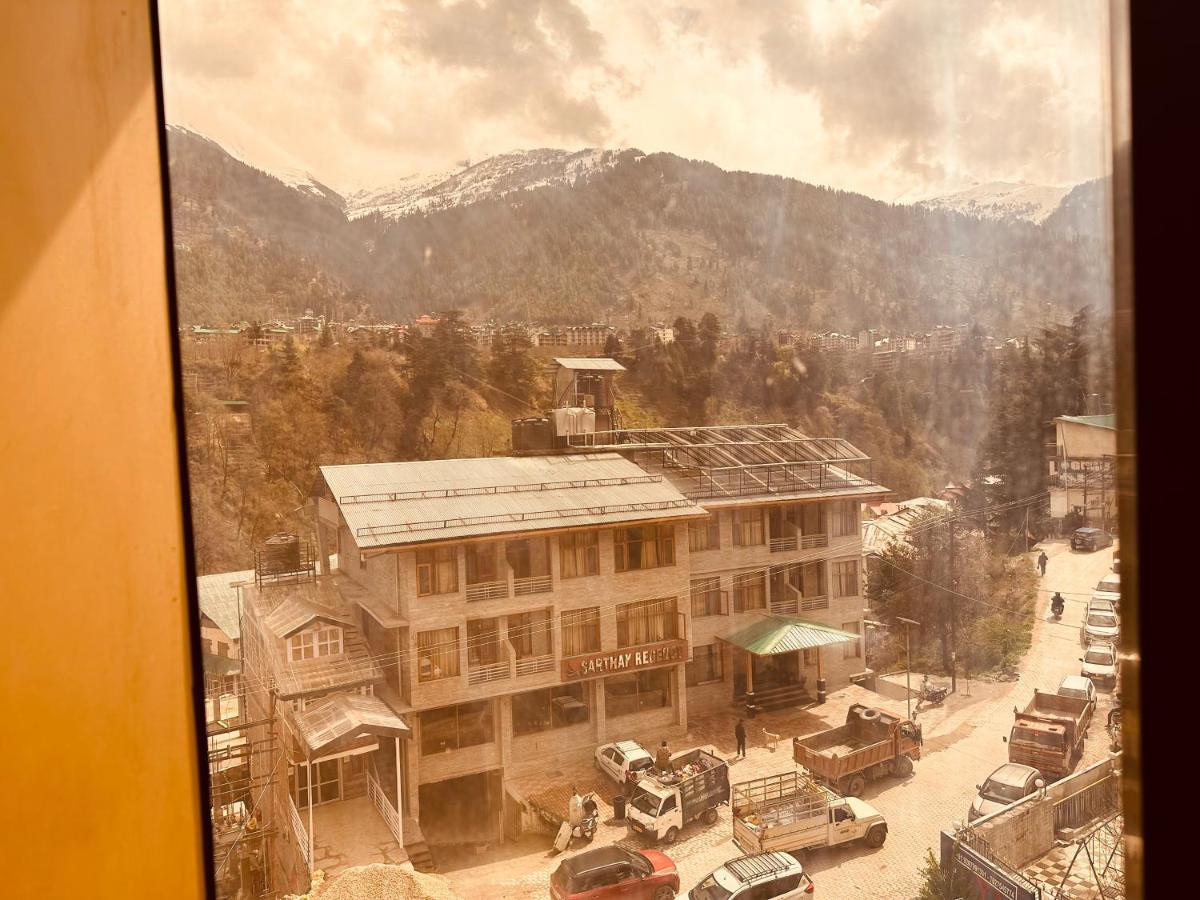 Hotel Grand Kalinga - Near Volvo Bus Stand Manali Exteriör bild
