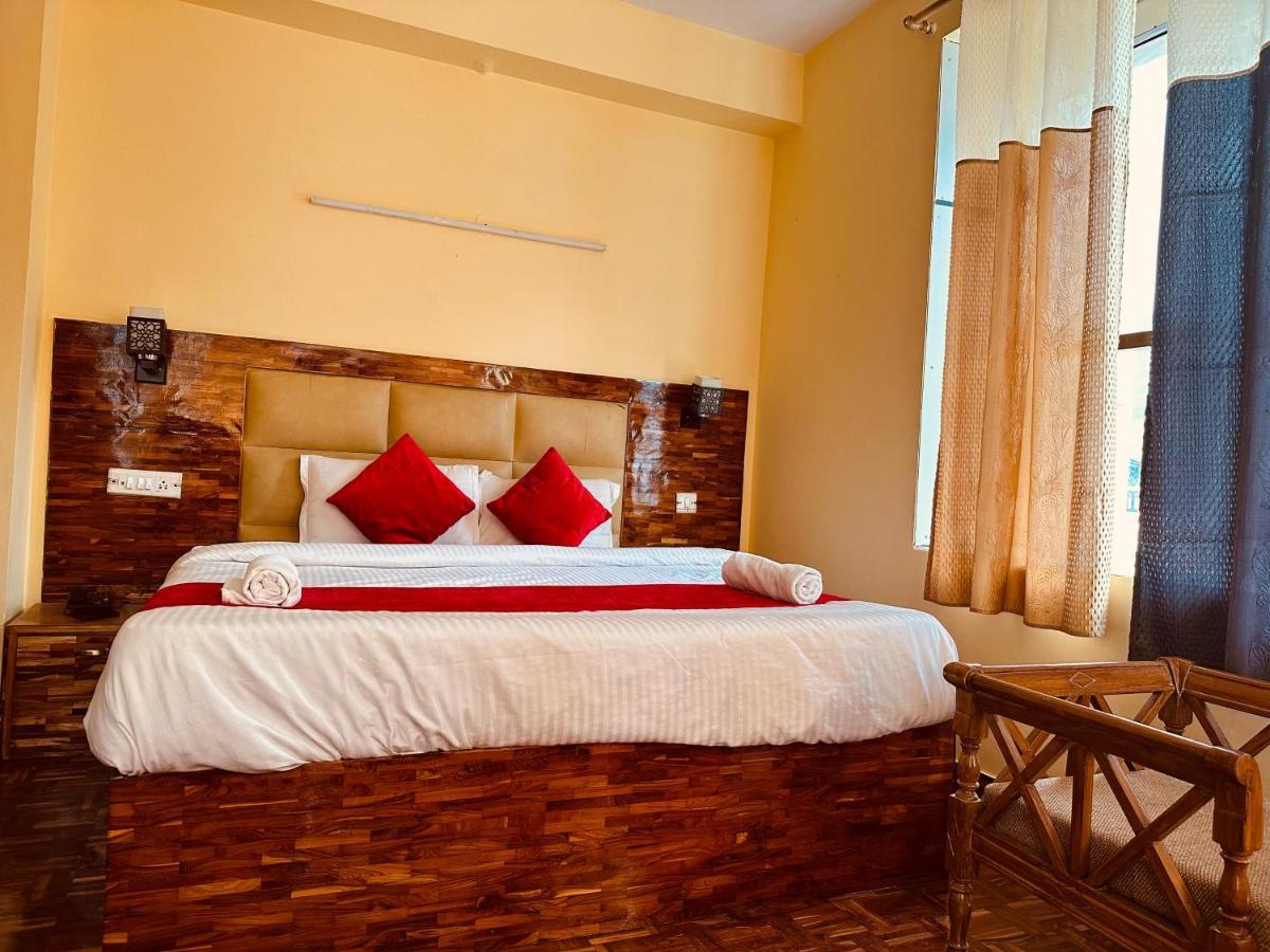 Hotel Grand Kalinga - Near Volvo Bus Stand Manali Exteriör bild