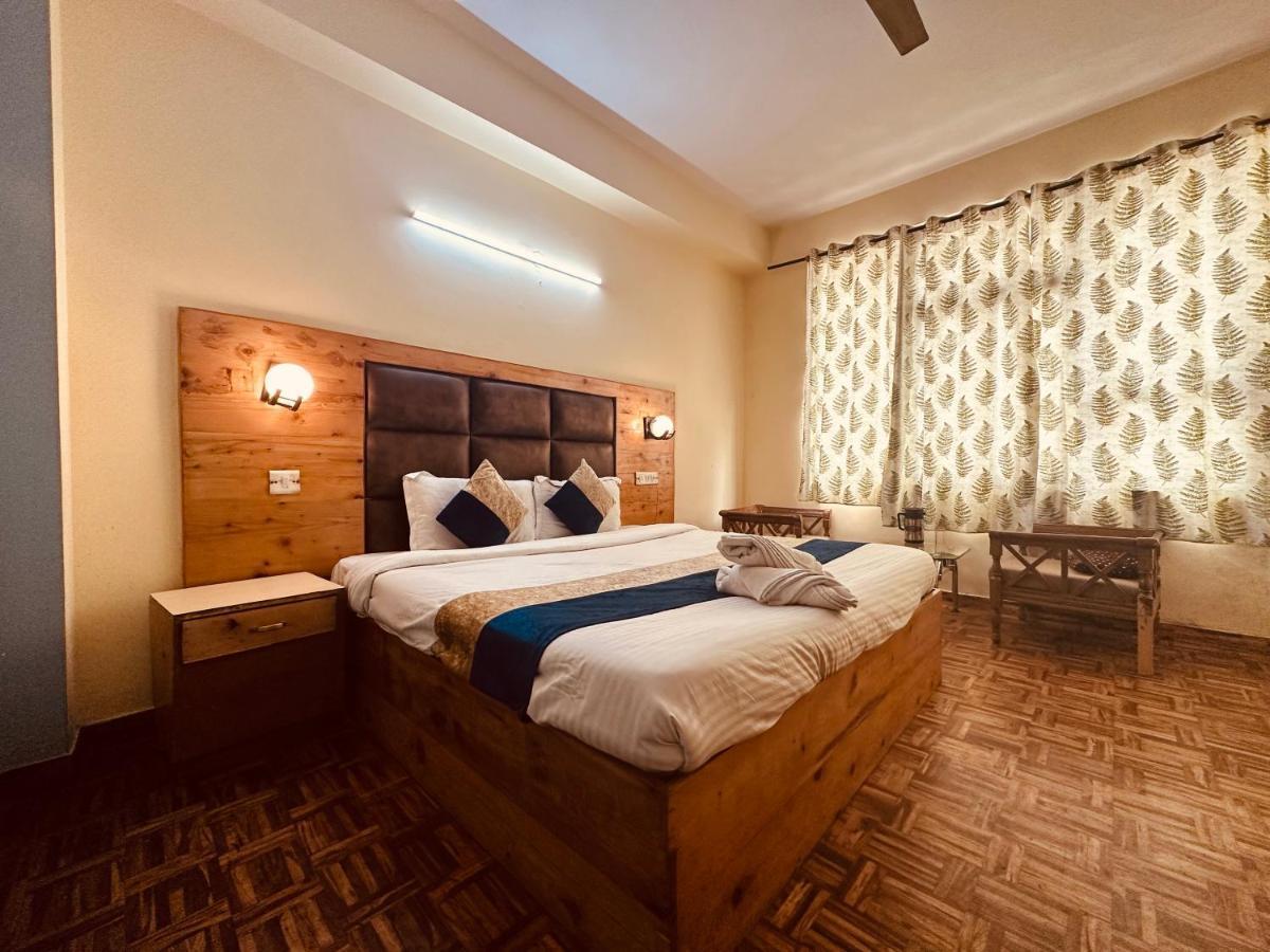 Hotel Grand Kalinga - Near Volvo Bus Stand Manali Exteriör bild