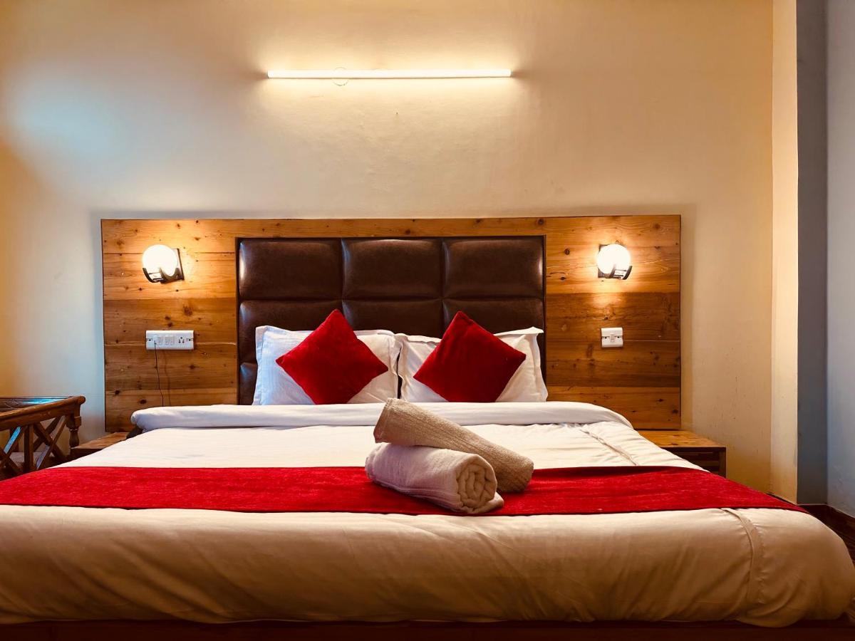 Hotel Grand Kalinga - Near Volvo Bus Stand Manali Exteriör bild
