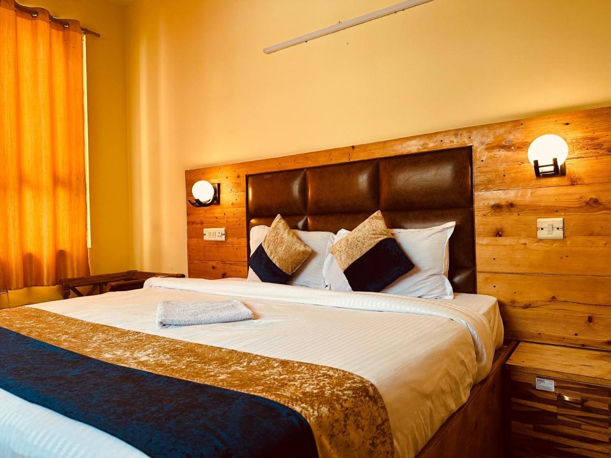 Hotel Grand Kalinga - Near Volvo Bus Stand Manali Exteriör bild