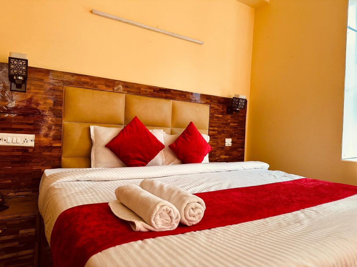 Hotel Grand Kalinga - Near Volvo Bus Stand Manali Exteriör bild