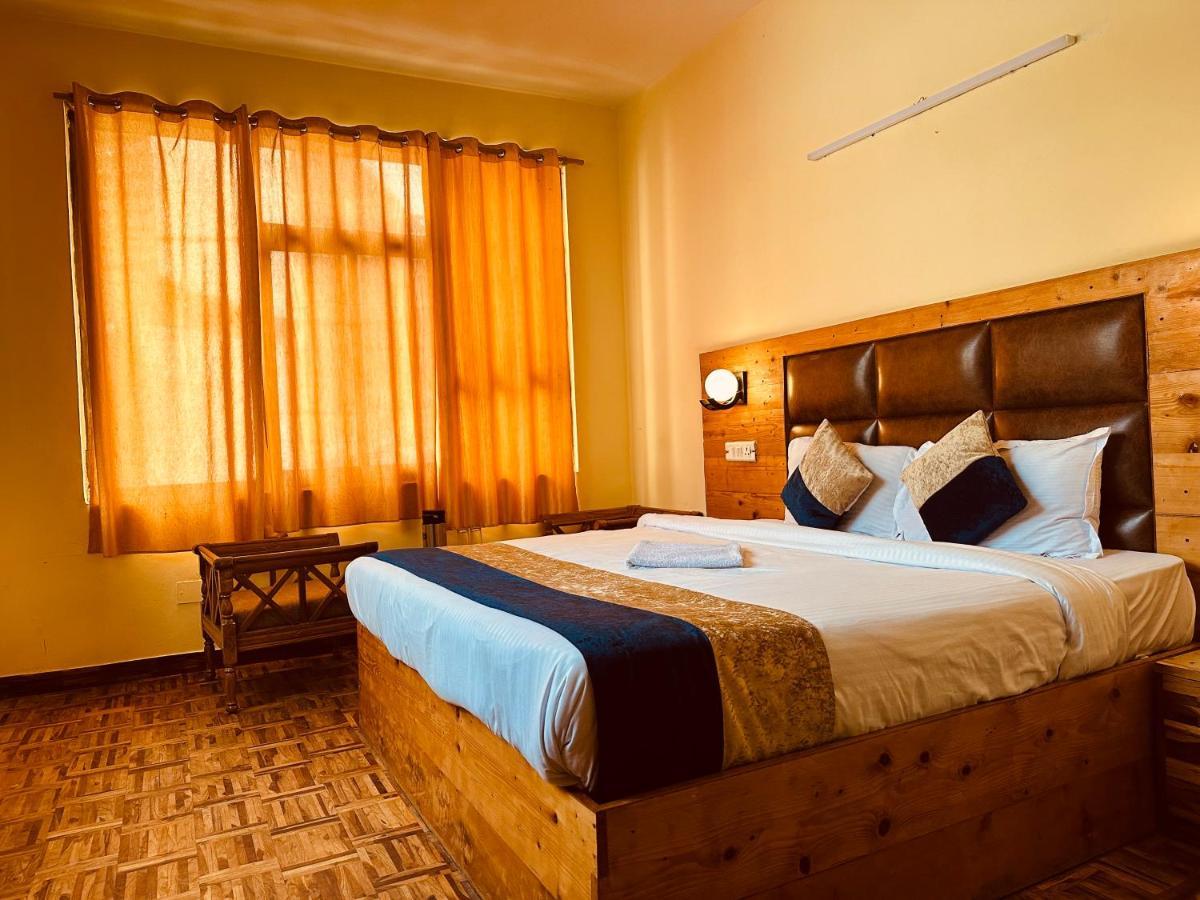 Hotel Grand Kalinga - Near Volvo Bus Stand Manali Exteriör bild